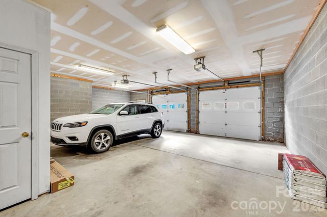 65 Lawson Ridge Road, Leicester, NC 28748