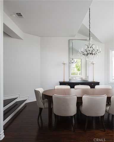 212 Kings Pl, Newport Beach, CA 92663
