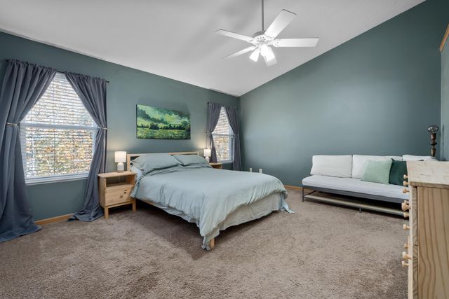 2552 Crestview Woods Drive, Newark, OH 43055