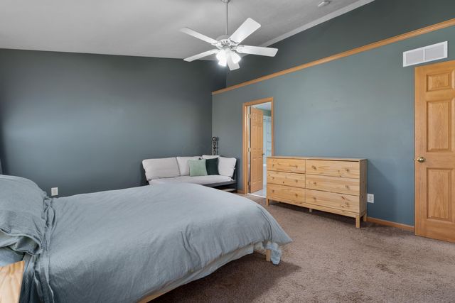 2552 Crestview Woods Drive, Newark, OH 43055