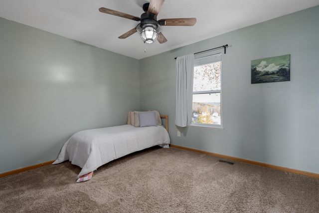 2552 Crestview Woods Drive, Newark, OH 43055