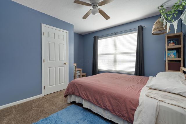 2552 Crestview Woods Drive, Newark, OH 43055