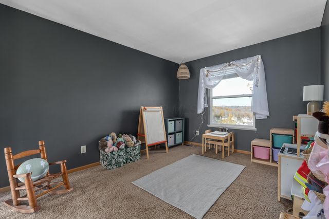 2552 Crestview Woods Drive, Newark, OH 43055