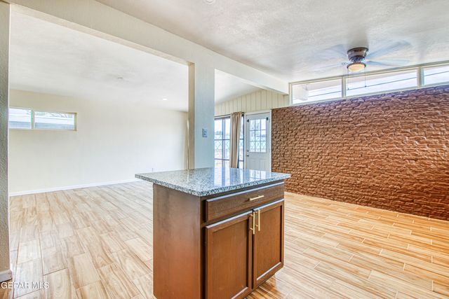 8818 MOUNT ELBERT Drive, El Paso, TX 79904