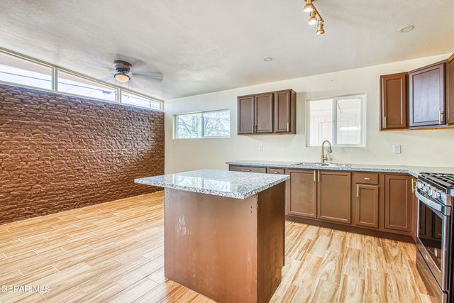 8818 MOUNT ELBERT Drive, El Paso, TX 79904