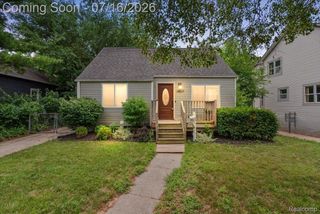 1657 W Troy Street, Ferndale, MI 48220