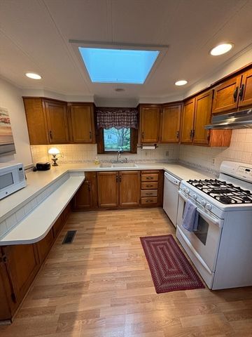 1 Sycamore Drive, Kingston, MA 02364