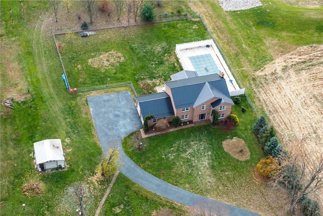 223 Balsinger Rd, German Twp, PA 15401