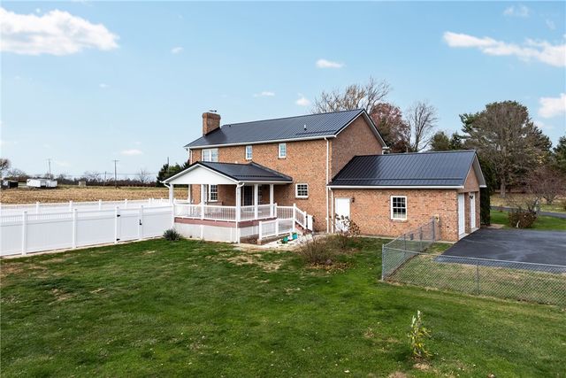 223 Balsinger Rd, German Twp, PA 15401