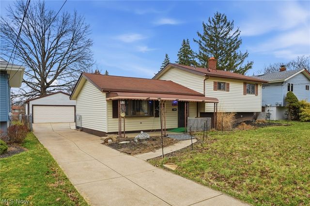 13442 Havendale Drive, Brook Park, OH 44142