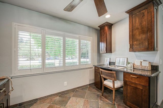 2530 W Dovewood Lane, Fresno, CA 93711