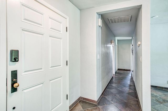 2530 W Dovewood Lane, Fresno, CA 93711
