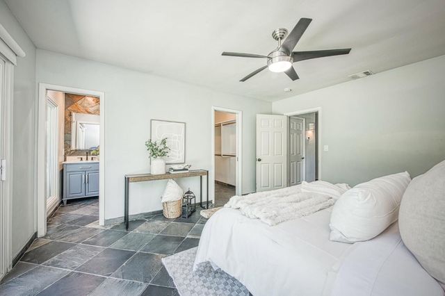 2530 W Dovewood Lane, Fresno, CA 93711