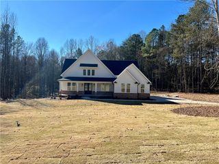 327 Primrose Lane, Pendergrass, GA 30567