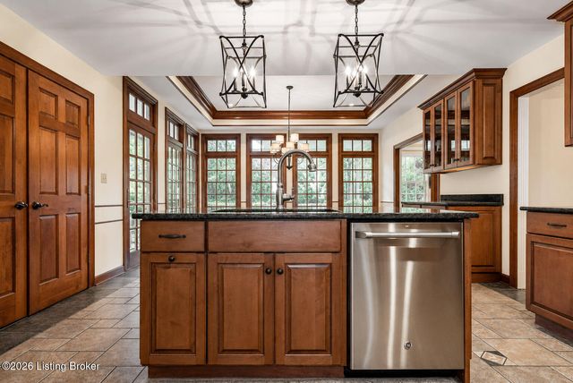 2710 Avenue Of The Woods, Louisville, KY 40241