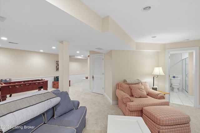 2710 Avenue Of The Woods, Louisville, KY 40241