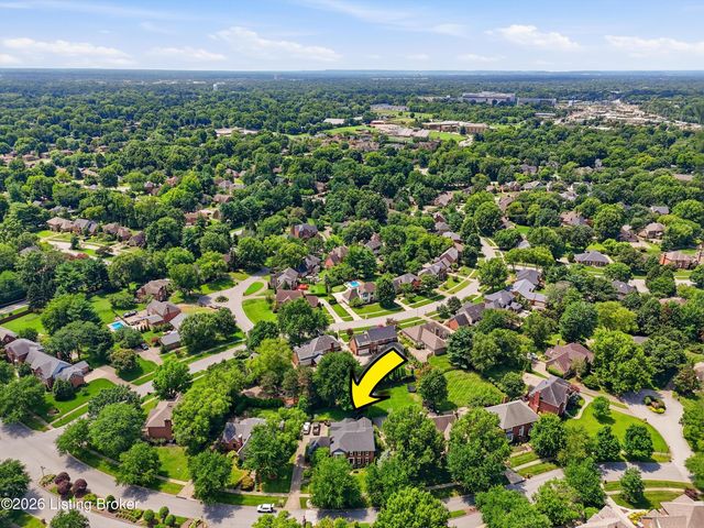 2710 Avenue Of The Woods, Louisville, KY 40241