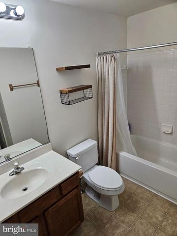 5901 W COPPER MOUNTAIN DR, Spotsylvania, VA 22553