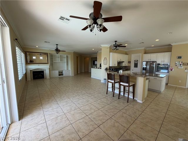 2127 Clearwater Lake Drive, Henderson, NV 89044