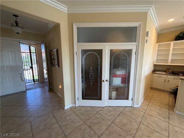 2127 Clearwater Lake Drive, Henderson, NV 89044