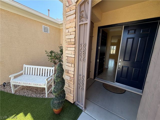 2127 Clearwater Lake Drive, Henderson, NV 89044