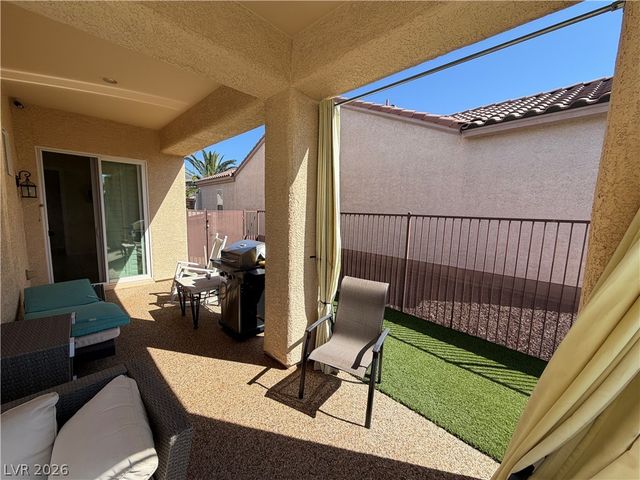 2127 Clearwater Lake Drive, Henderson, NV 89044