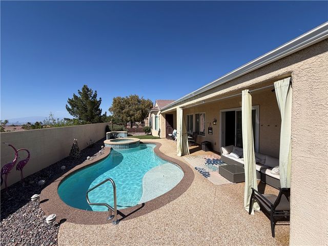 2127 Clearwater Lake Drive, Henderson, NV 89044