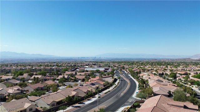 2127 Clearwater Lake Drive, Henderson, NV 89044