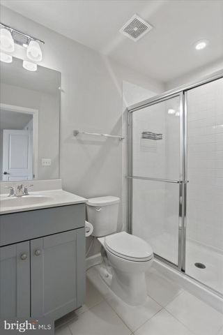 135 PRESIDENTS POINTE AVE, Ranson, WV 25438