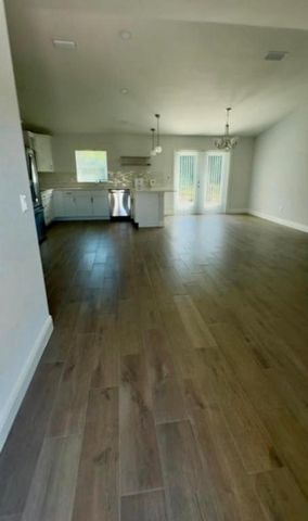 4150 130th Avenue N, Royal Palm Beach, FL 33411