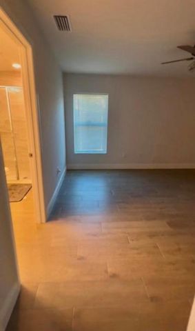 4150 130th Avenue N, Royal Palm Beach, FL 33411