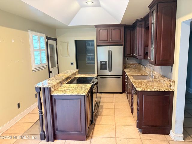 4840 COLONIAL Avenue, Jacksonville, FL 32210