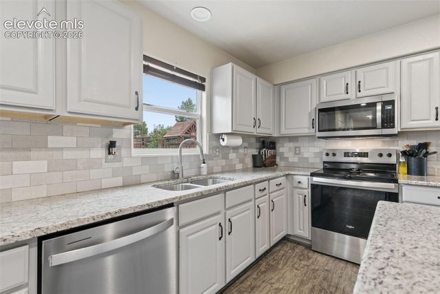 6914 Sierra Meadows Drive, Colorado Springs, CO 80908