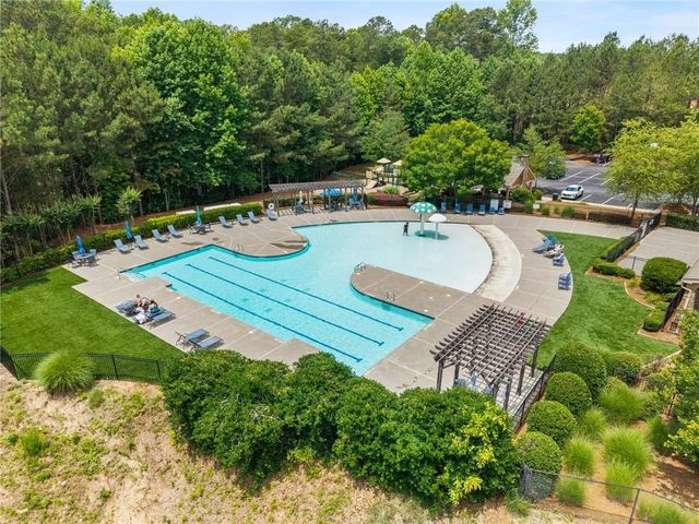 607 Sunflower Drive, Canton, GA 30114