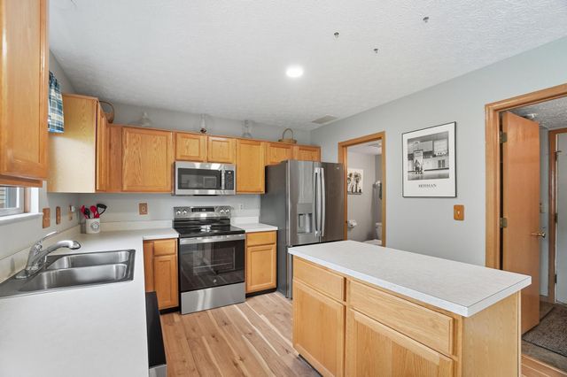 2394 Shelby Lane, Hilliard, OH 43026