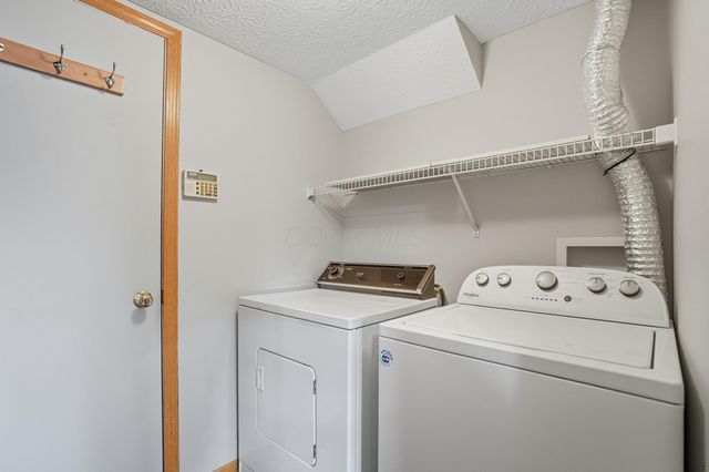 2394 Shelby Lane, Hilliard, OH 43026