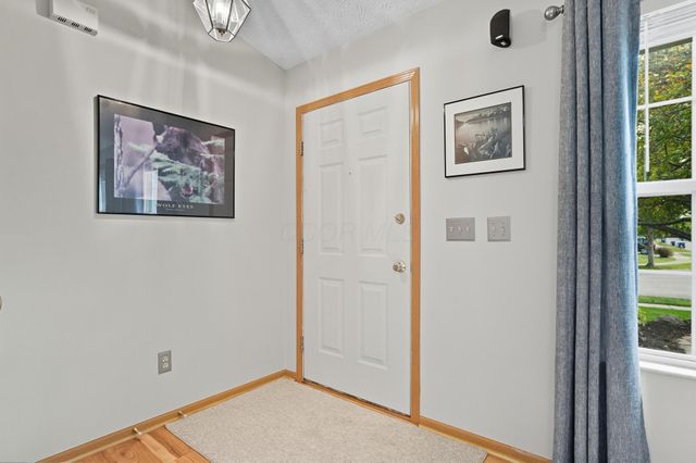 2394 Shelby Lane, Hilliard, OH 43026