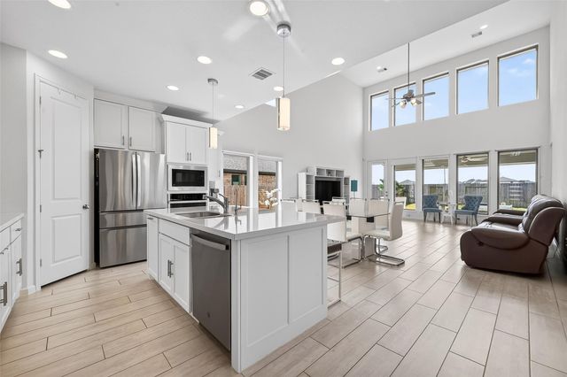 5318 Violet Ridge Drive, Richmond, TX 77469