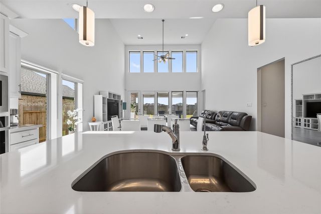 5318 Violet Ridge Drive, Richmond, TX 77469