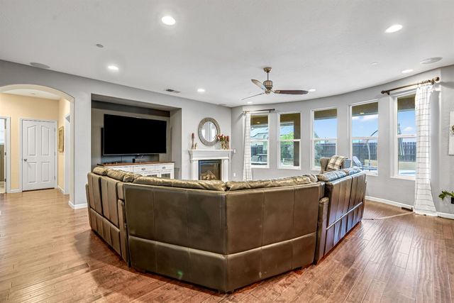 21261 Tramonto Lane, Friant, CA 93626