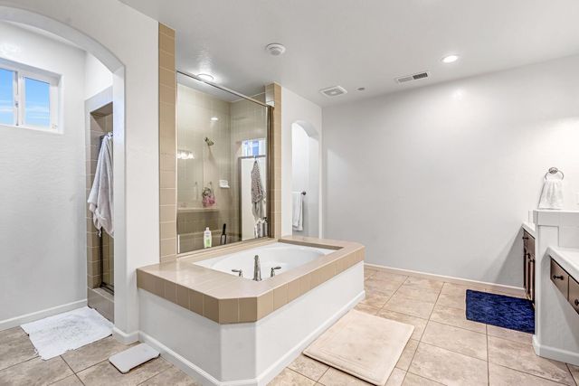 21261 Tramonto Lane, Friant, CA 93626