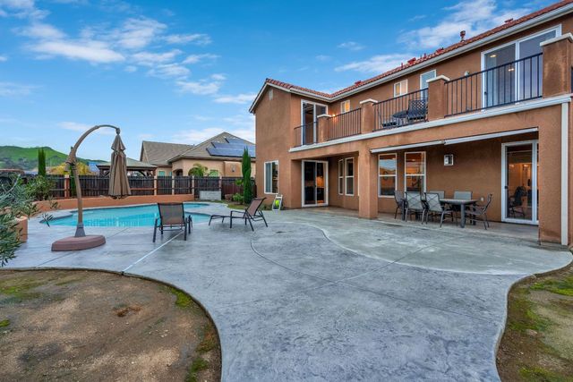 21261 Tramonto Lane, Friant, CA 93626