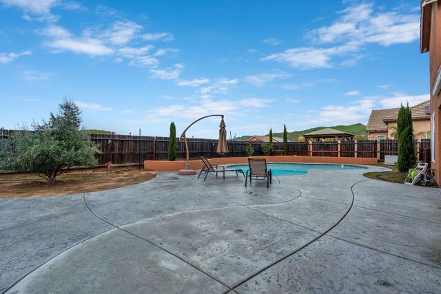 21261 Tramonto Lane, Friant, CA 93626