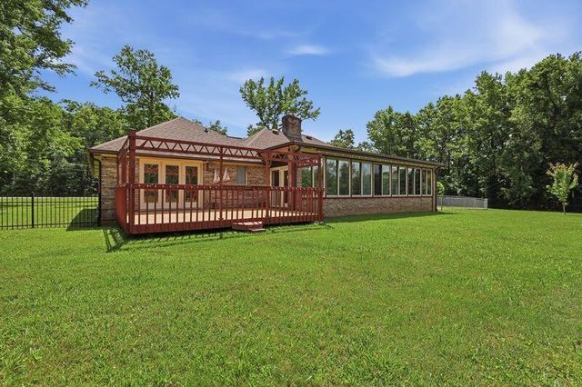 9031 Brow Lake Road, Soddy Daisy, TN 37379