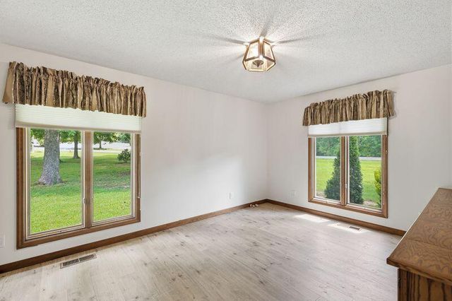 9031 Brow Lake Road, Soddy Daisy, TN 37379