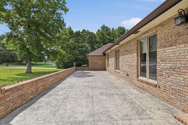 9031 Brow Lake Road, Soddy Daisy, TN 37379