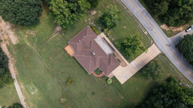 9031 Brow Lake Road, Soddy Daisy, TN 37379
