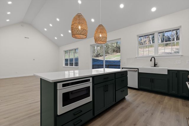 2621 Berkley Drive, Chattanooga, TN 37415