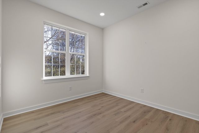 2621 Berkley Drive, Chattanooga, TN 37415