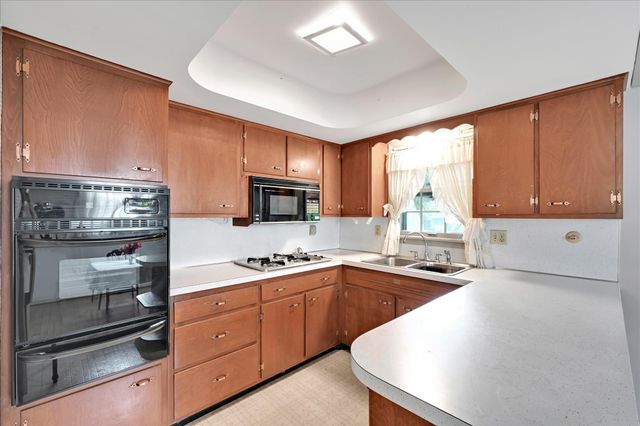3206 NOLT RD, Lancaster, PA 17601